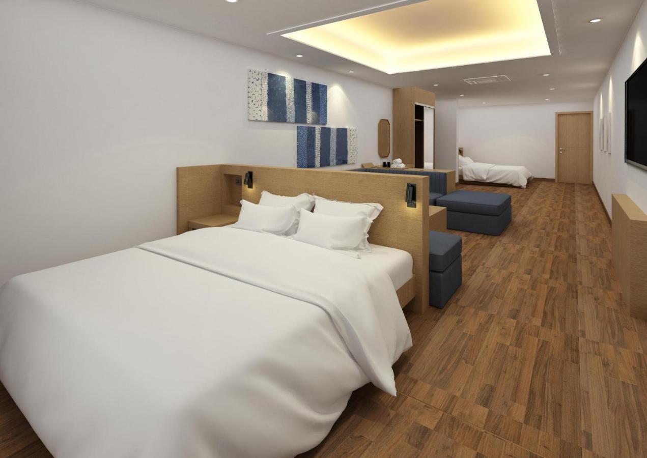 B&Beach Tourist Hotel Йосу Екстер'єр фото