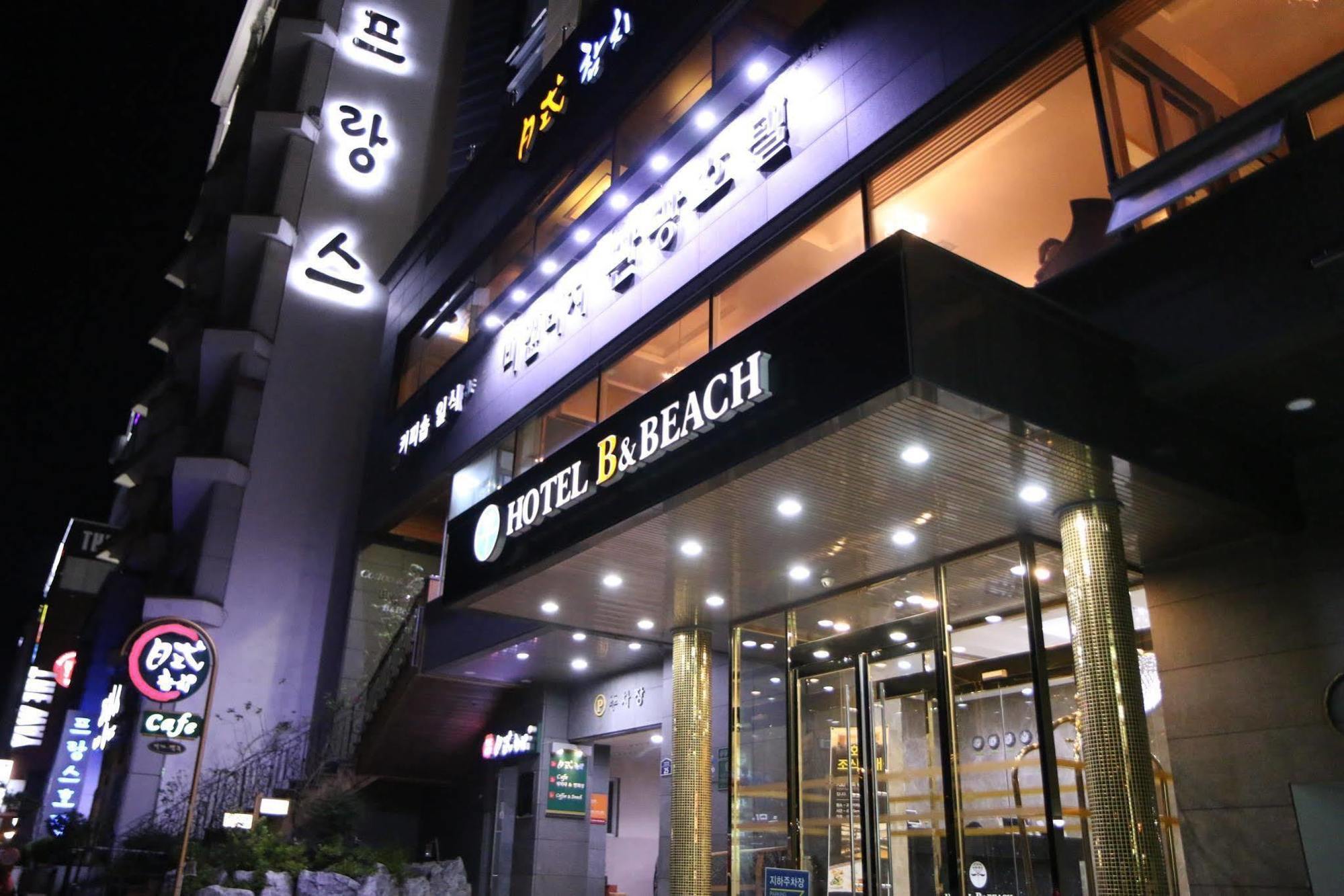 B&Beach Tourist Hotel Йосу Екстер'єр фото